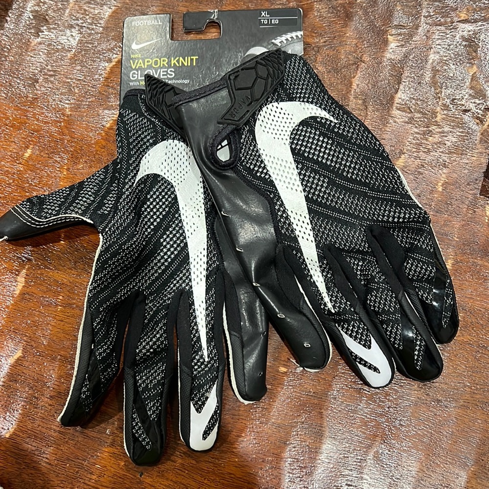 Adult Nike Vapor Knit Football Gloves Size XL
